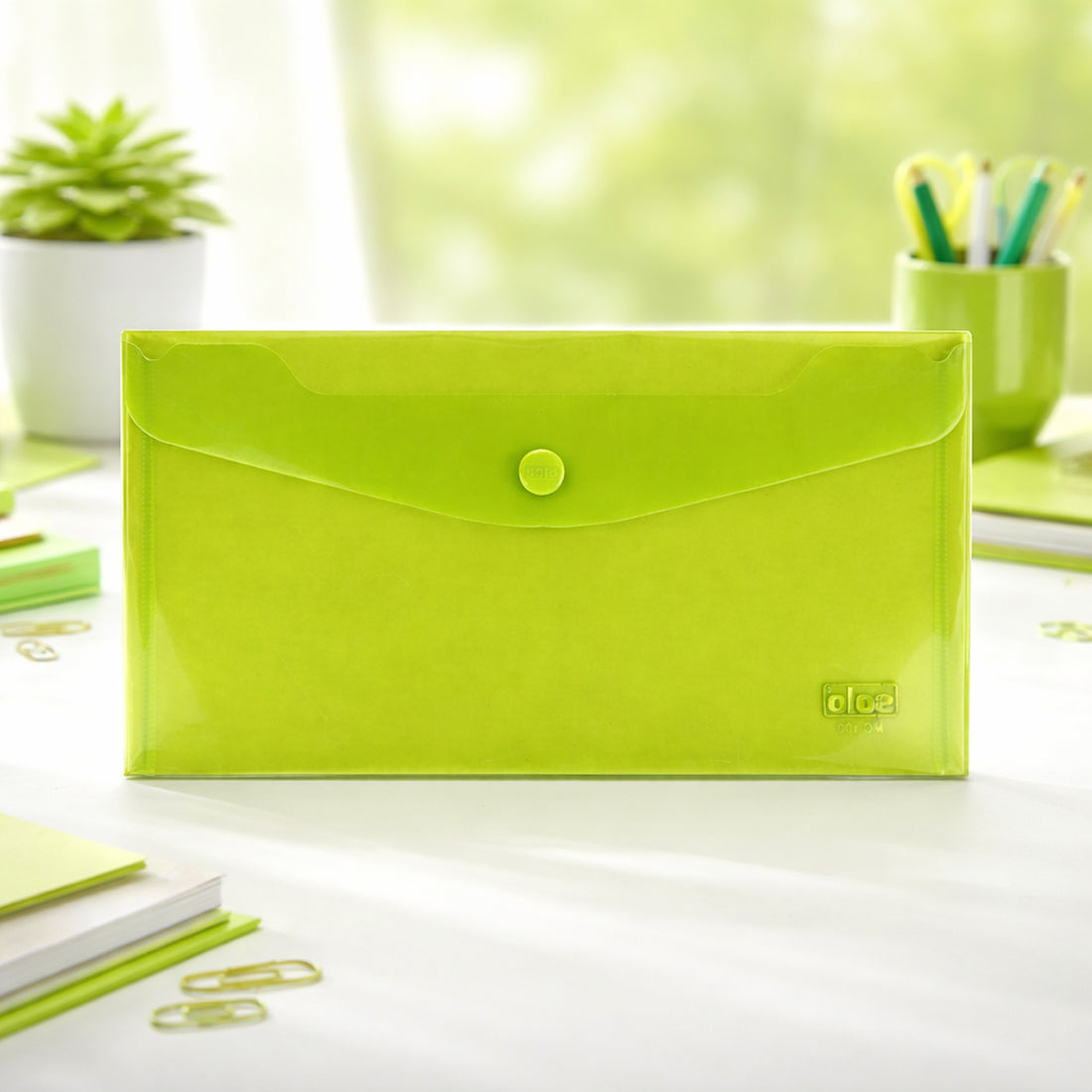 Solo MC100 Transparent Green Button Bag – Cheque Size Set of 8