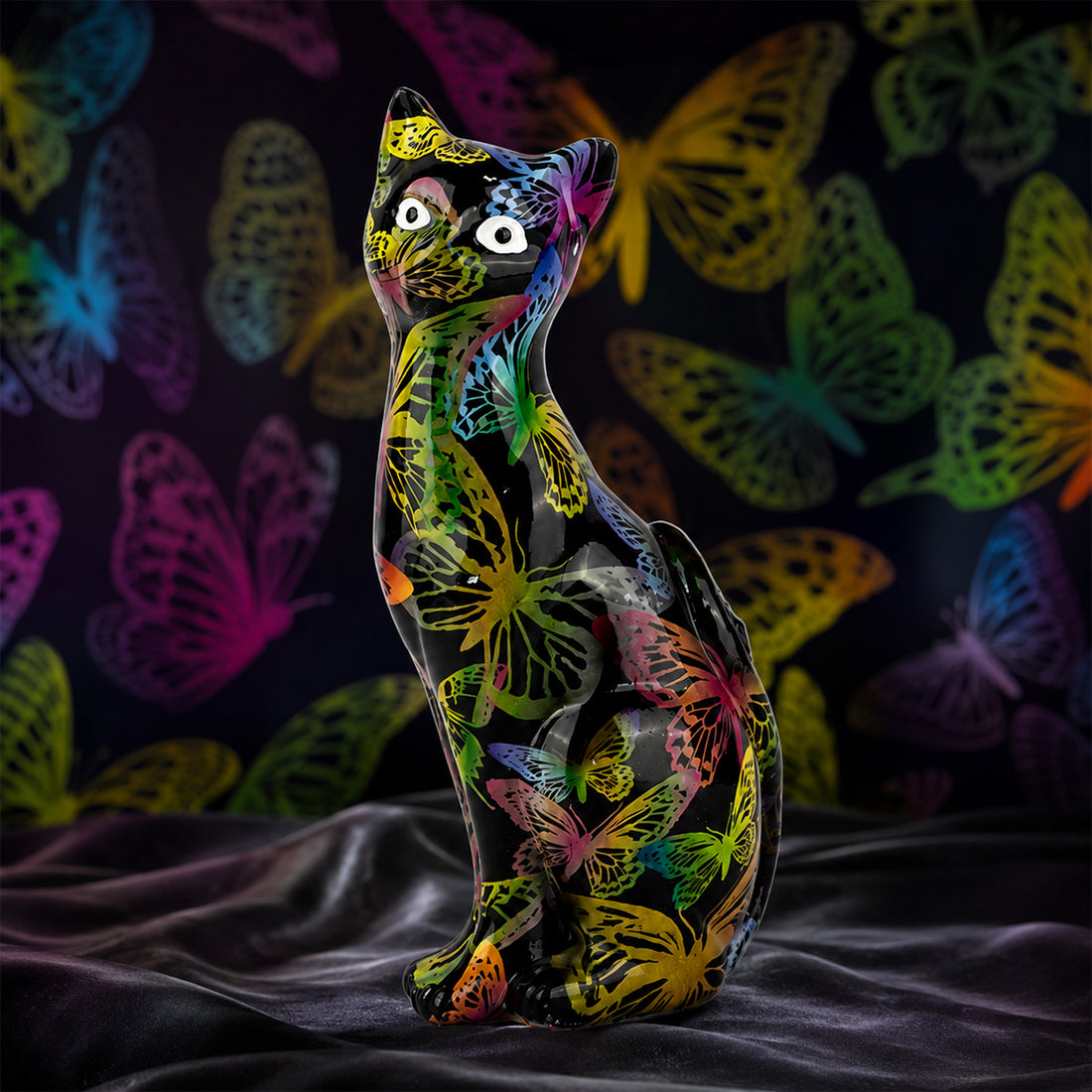 The Writershub Minnie Cat Figurine with Butterfly Design – Black Resin Showpiece