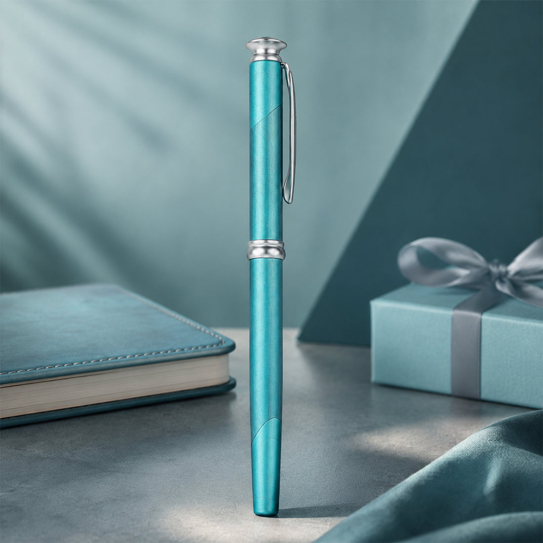 Alpha Blue Marble Design Fountain Pen – Aerometric Cap Type, No.5 Dual-Tone Fine Nib