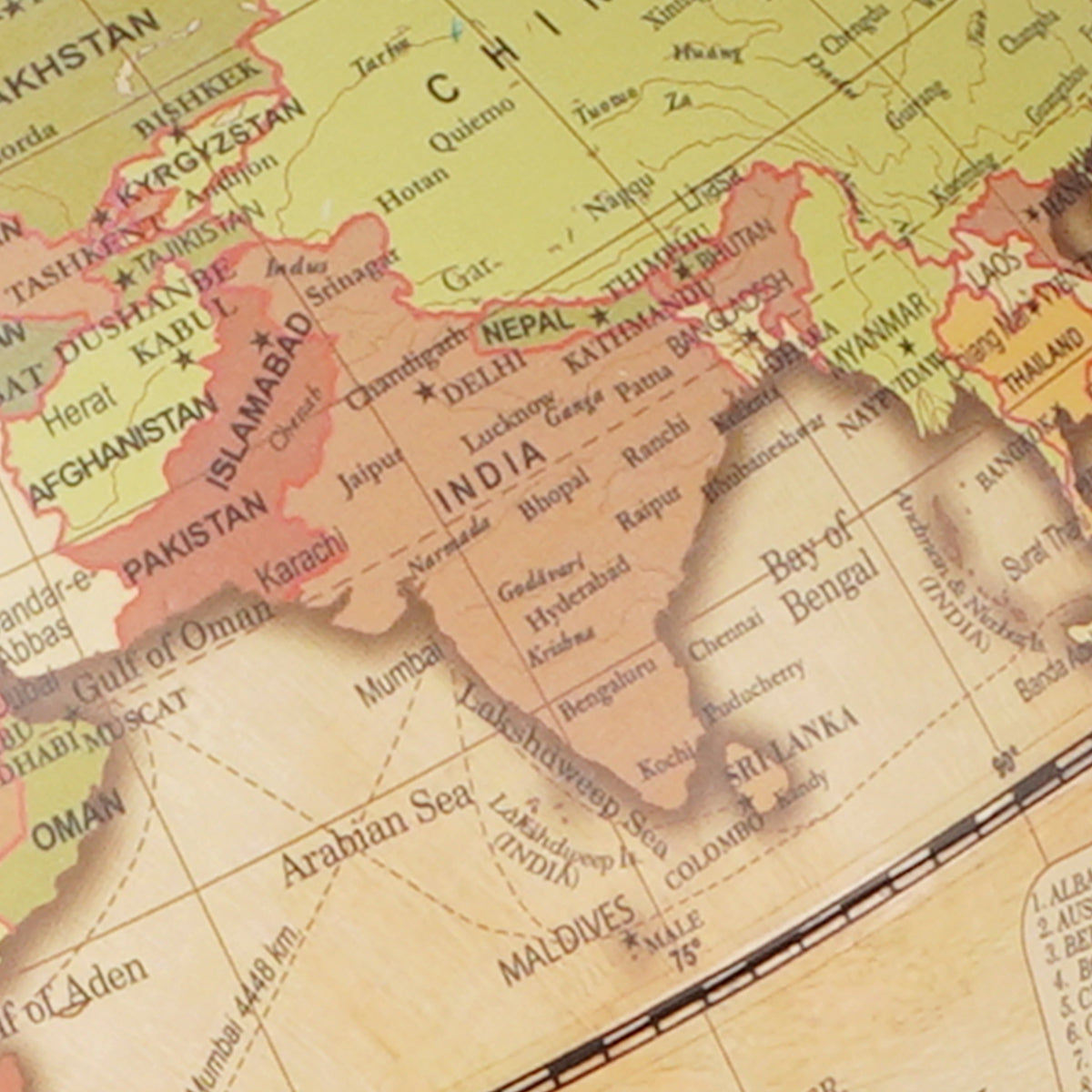 Antique Finish Educational Globe – Vintage World Map (31.5 cm)