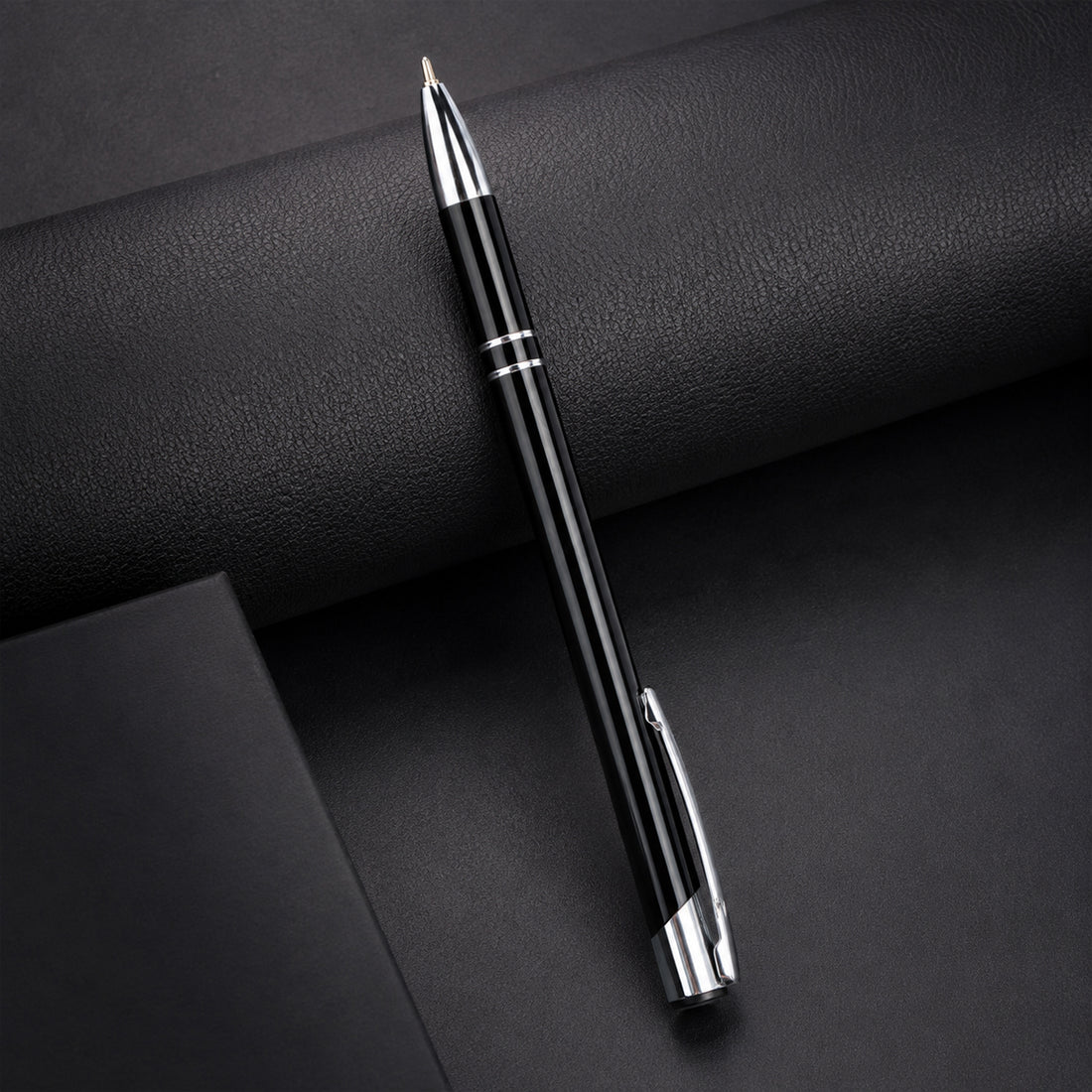 Unomax Kent Metal Body Ball Point Pen — Black, Retractable