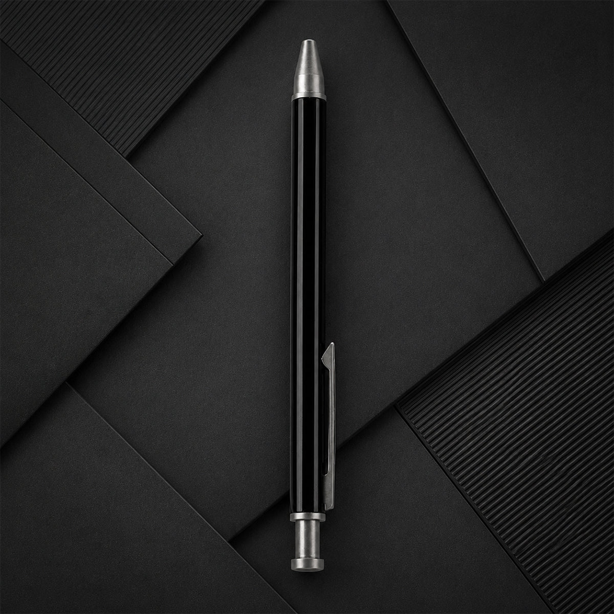 The Writershub Black Retractable Ball Pen — Grey Clip, Blue Ink