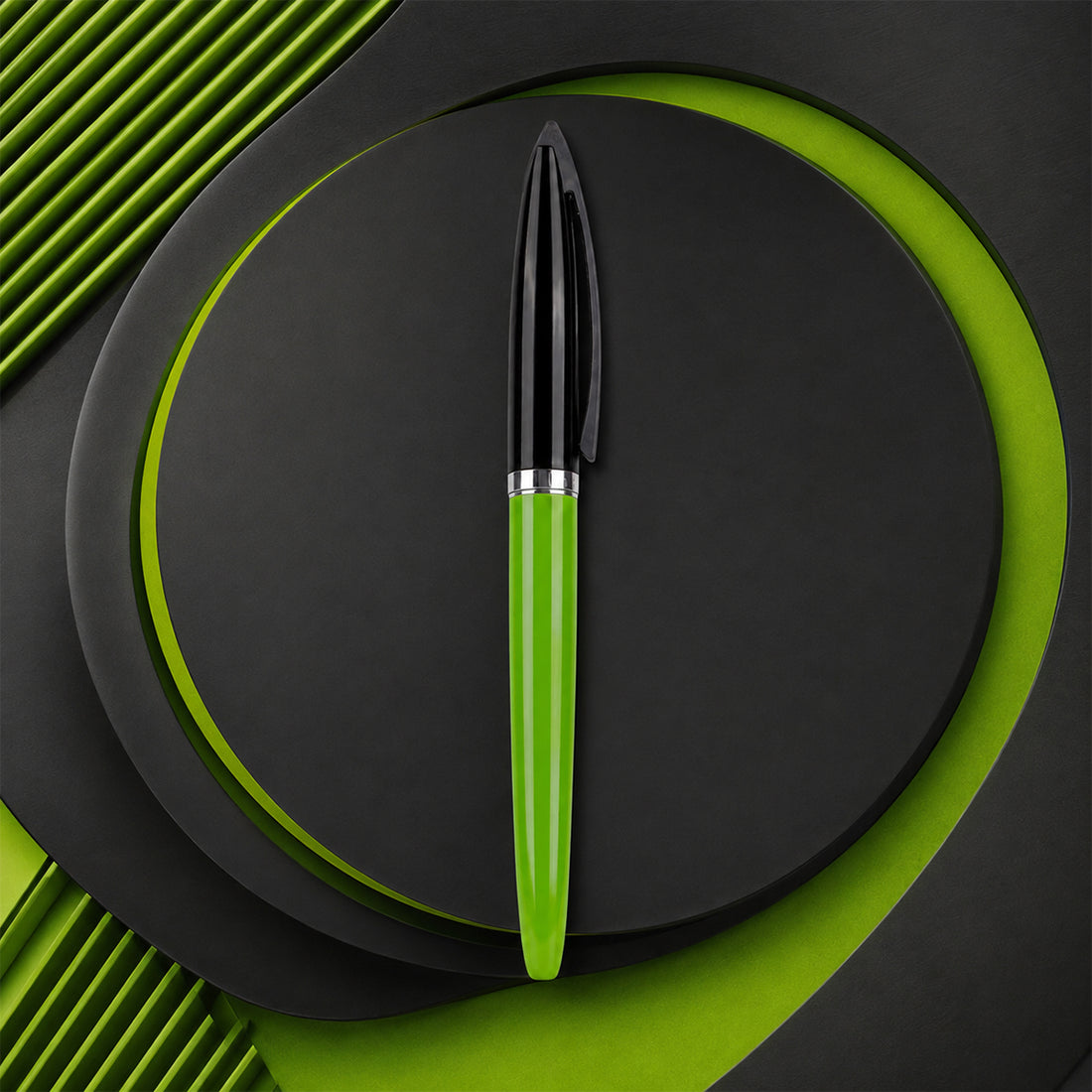 Domain Lion 361 Green Fine Nib Converter Fountain Pen – Cap Type, Black & Green