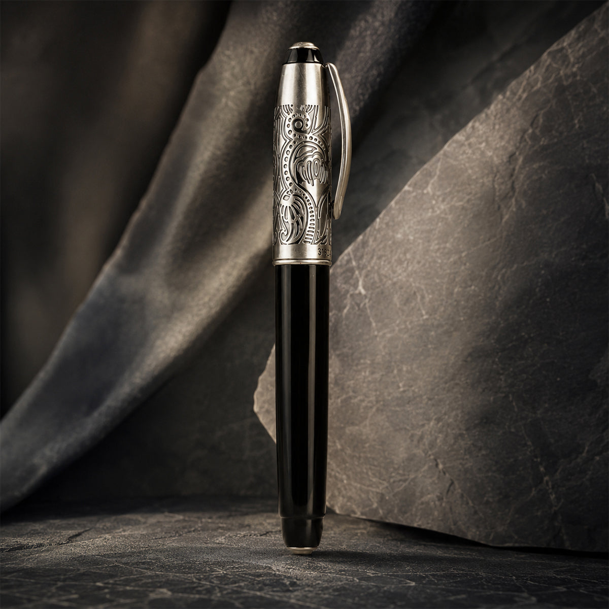 Vsign SB Black Body with Silver Engraved Cap Medium Nib Fountain Pen – Cap Type | Converter & Cartridge