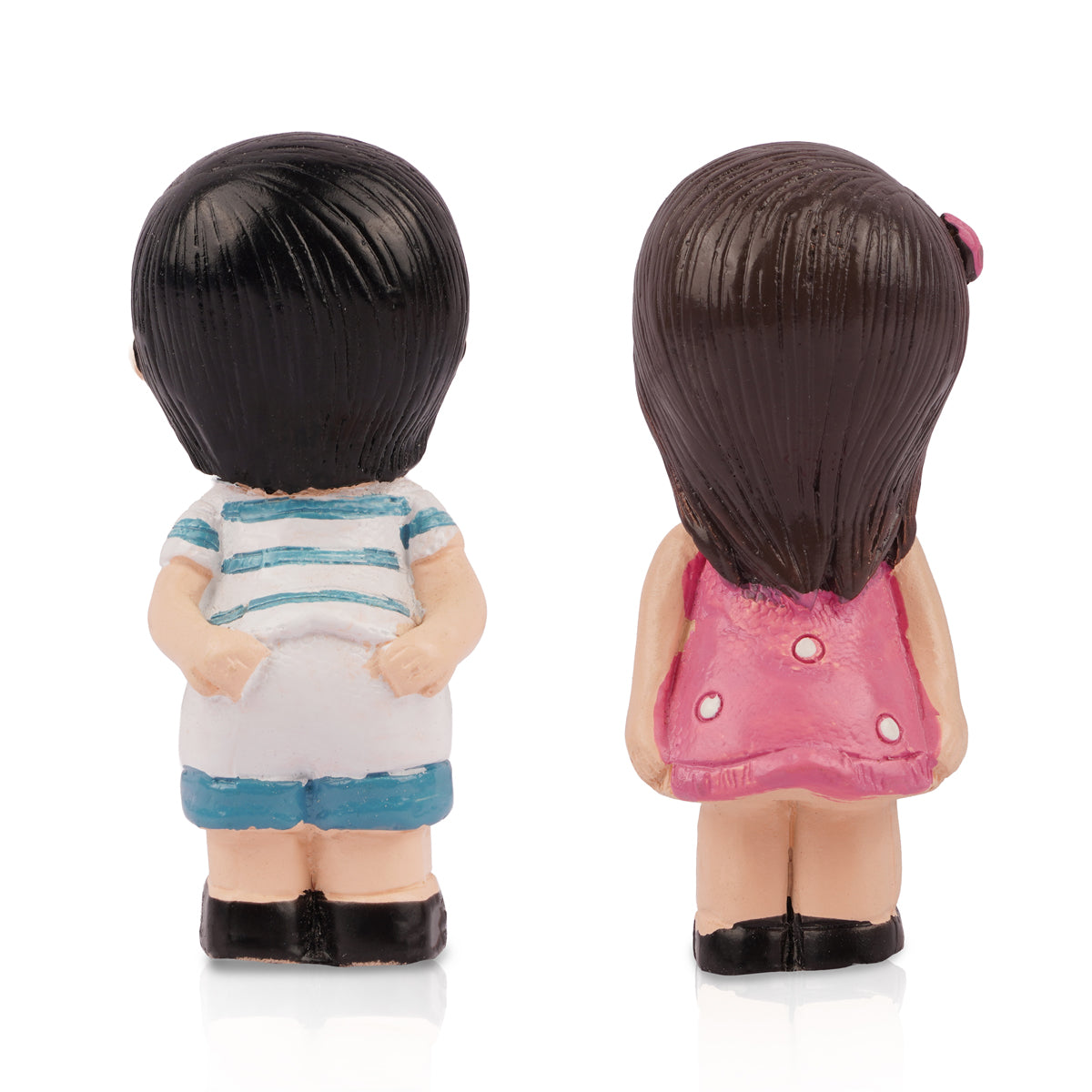Romantic Couple Mini Figurine – White & Pink Polyresin (8.5 cm)
